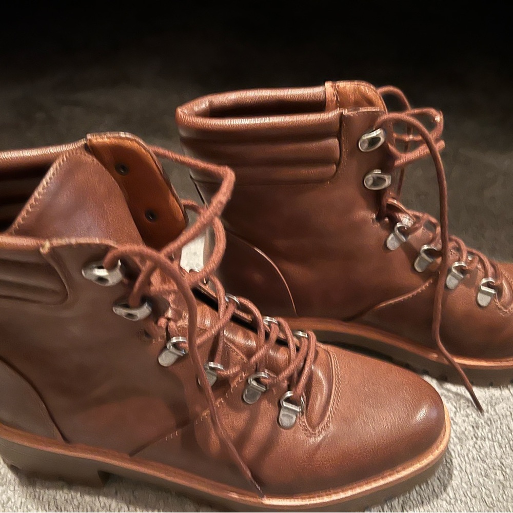 Brown Leather Lace-Up Boots